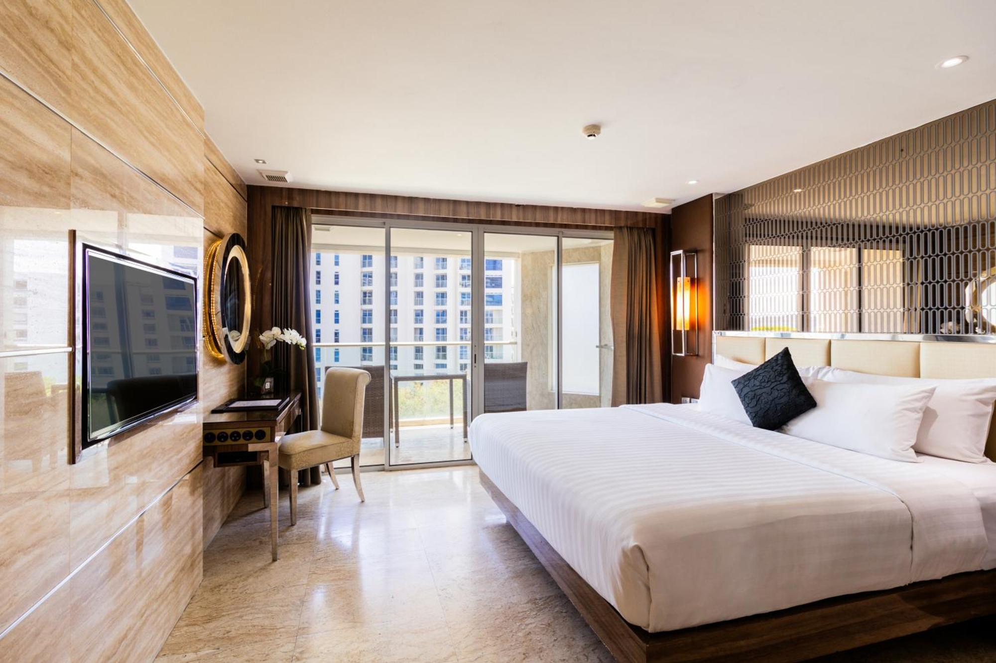The Sanctuary Resort Pattaya, BW Signature Collection Exterior foto