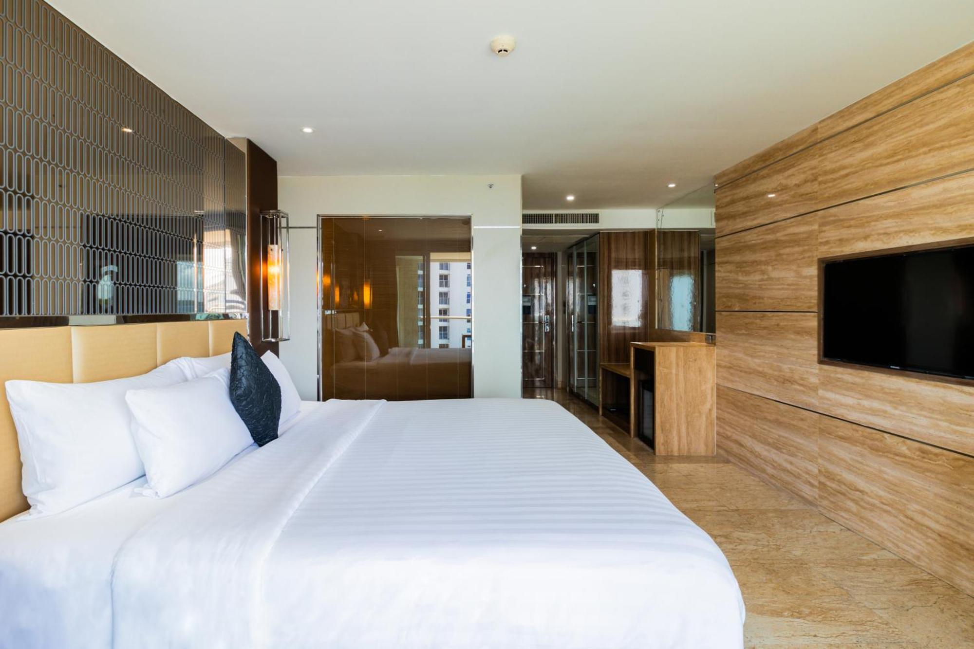 The Sanctuary Resort Pattaya, BW Signature Collection Exterior foto