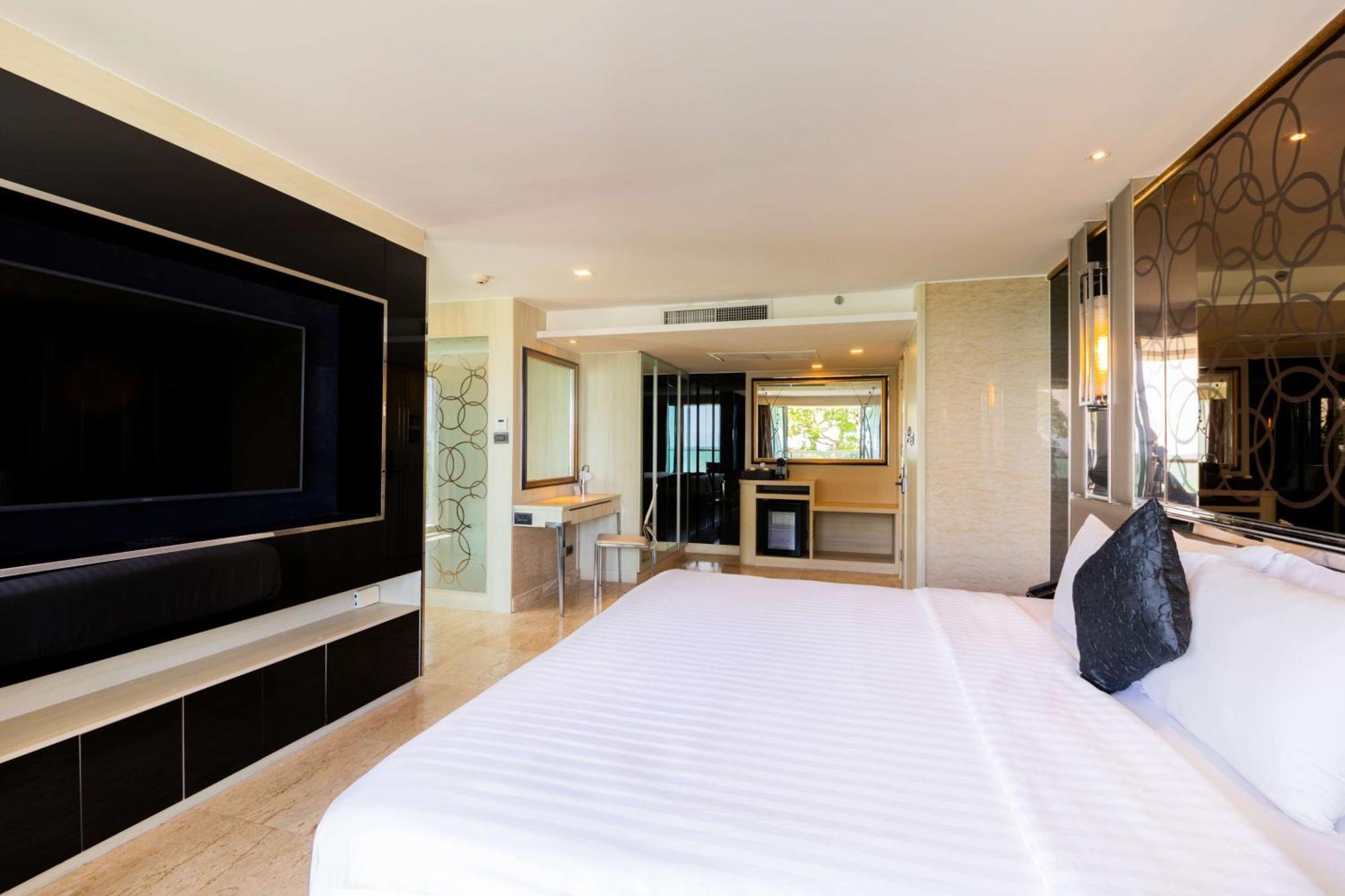The Sanctuary Resort Pattaya, BW Signature Collection Exterior foto